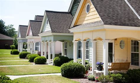 senior living communities with cottages.
